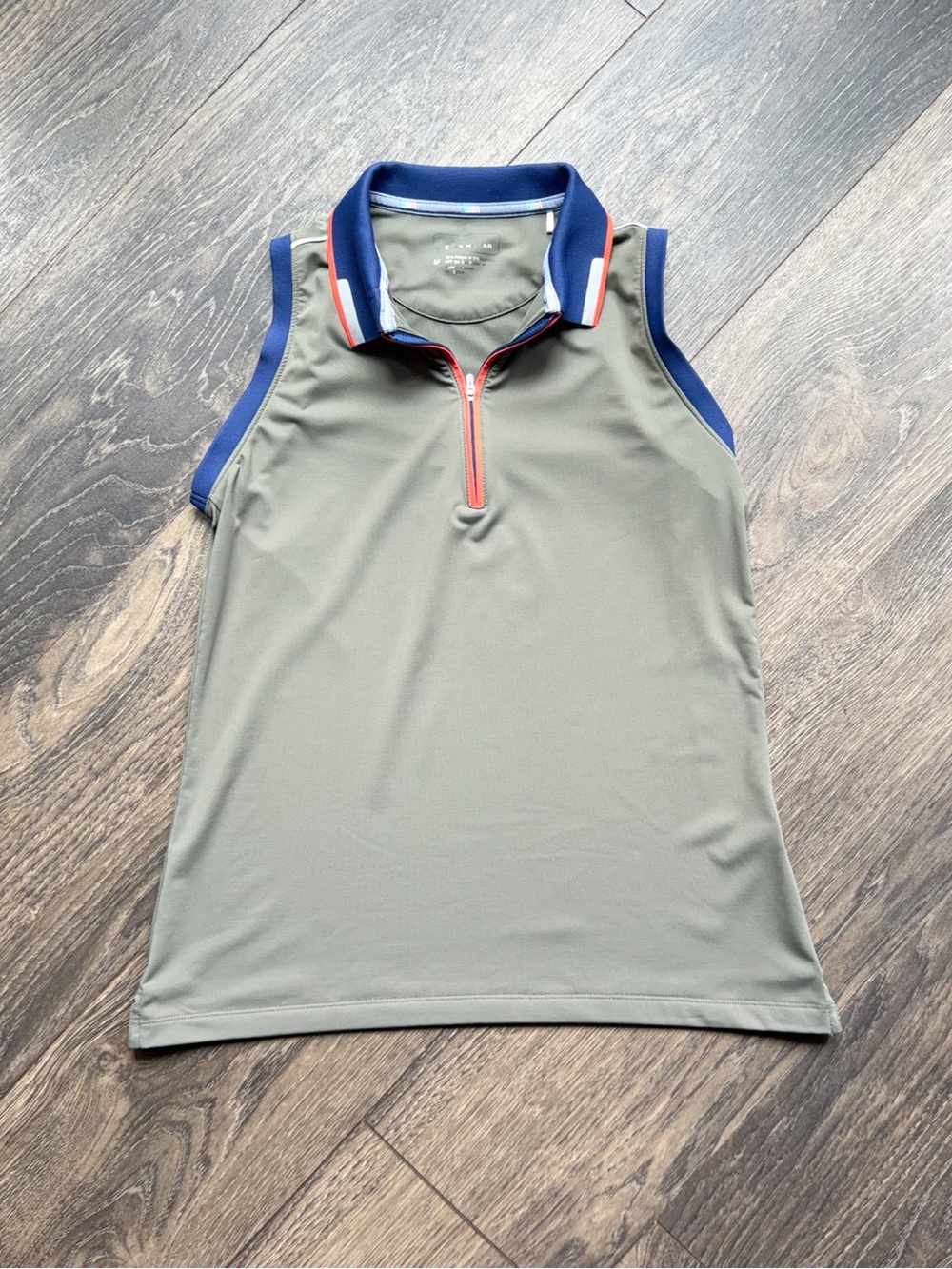 Peter Millar Womens Medium Golf Vest Gray Quarter Zip Stretch Performance UPF 50